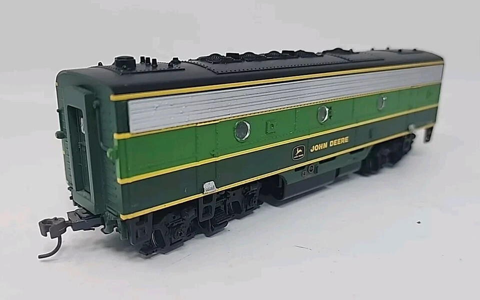 JOHN DEERE 2002 2nd PRECISION Series LOCOS- F7A & F7B UNITS GENESIS HO Scale NEW