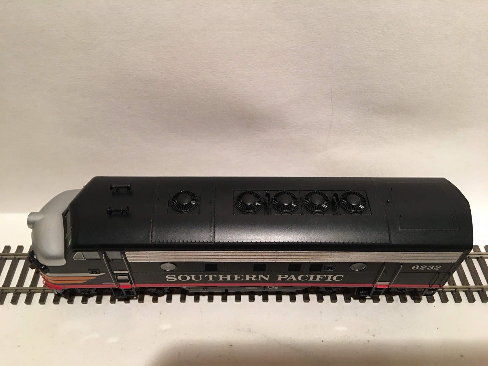 HO Athearn Genesis G1014 Southern Pacific F7A Diesel Locomotive SP #6232