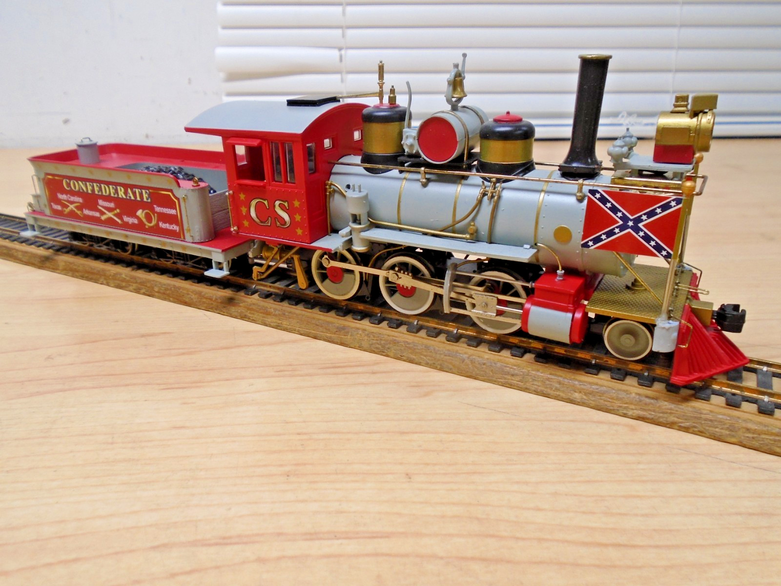 Bachmann Hawthorne HO CSA Civil War Confederate Loco 2-6-0 & Tender Runs/Lights