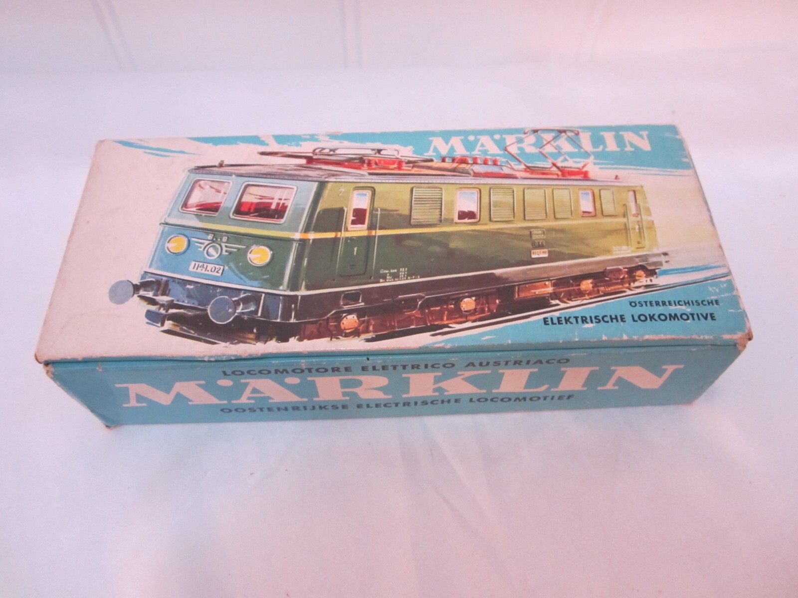 Märklin 3036 HO OBB Austrian Railways 3 Rail Electric Locomotive, Analogue