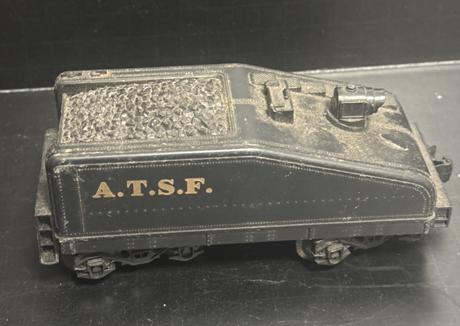 Lionel 8300 Steam Locomotive & Tender O-27 Postwar for Parts or Repair Vintage