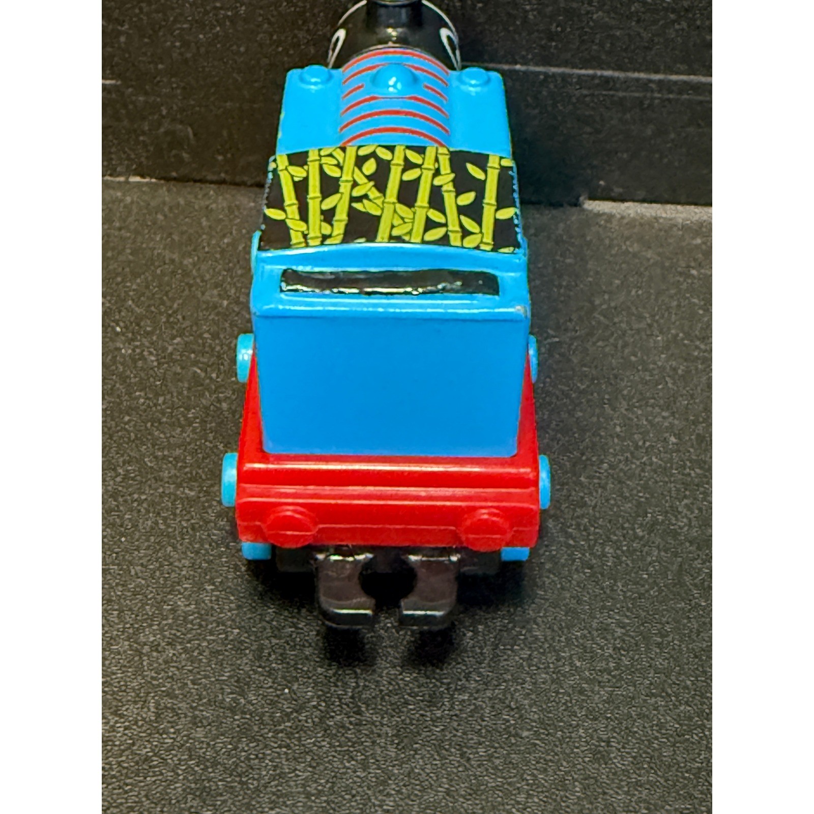 Thomas & Friends TrackMaster Panda Thomas Die-Cast Metal Push-Along Train GHW13