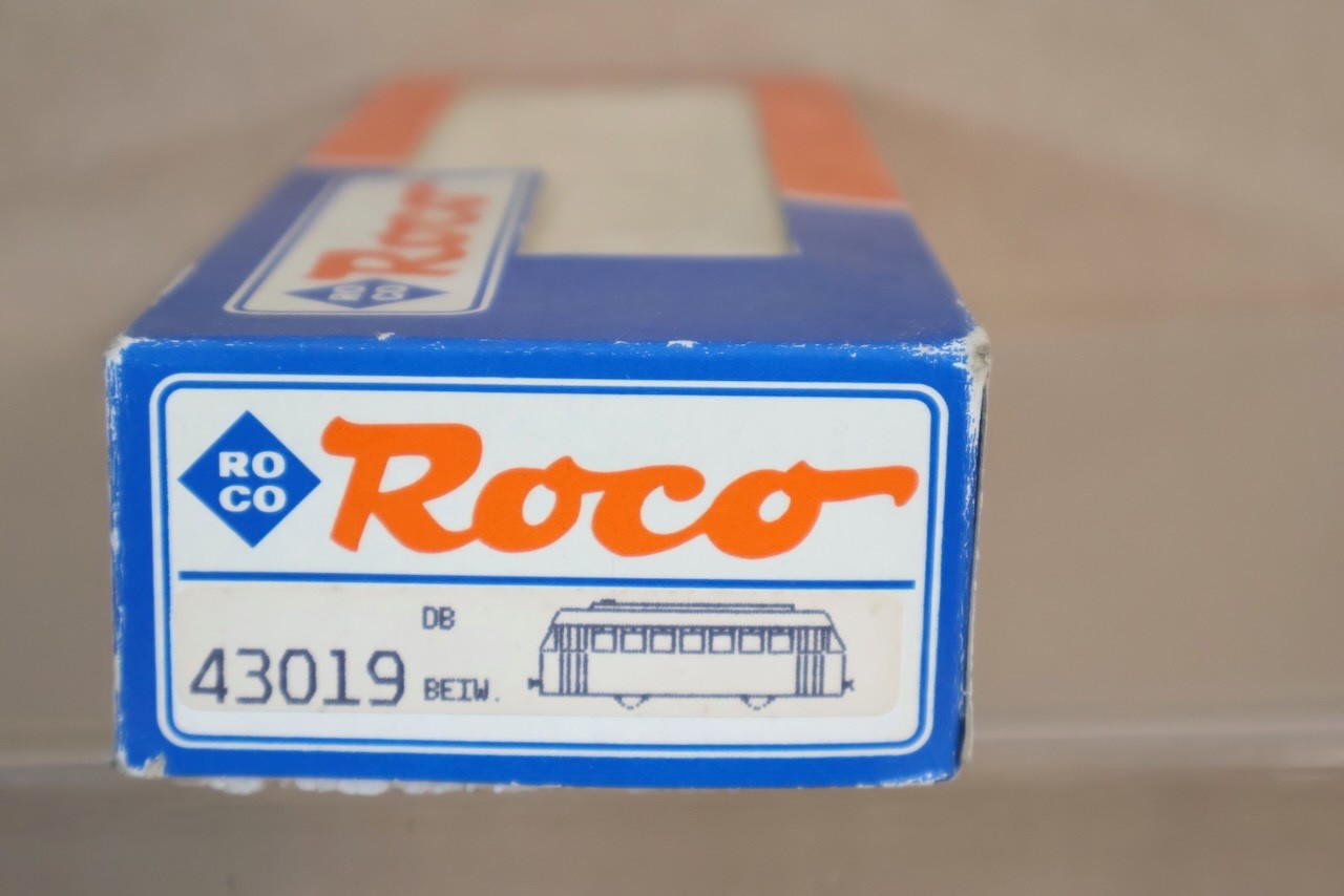 ROCO 43019 NON POWERED DB CLASS BR VB 98 228 TRAILING RAILCAR LOCOMOTIVE on
