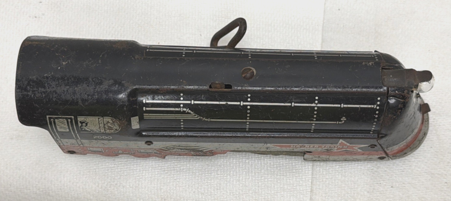 VINTAGE HAFNER O-GAUGE 2000 WIND-UP LOCOMOTIVE. WORKING FINE WITH BELL RINGING.
