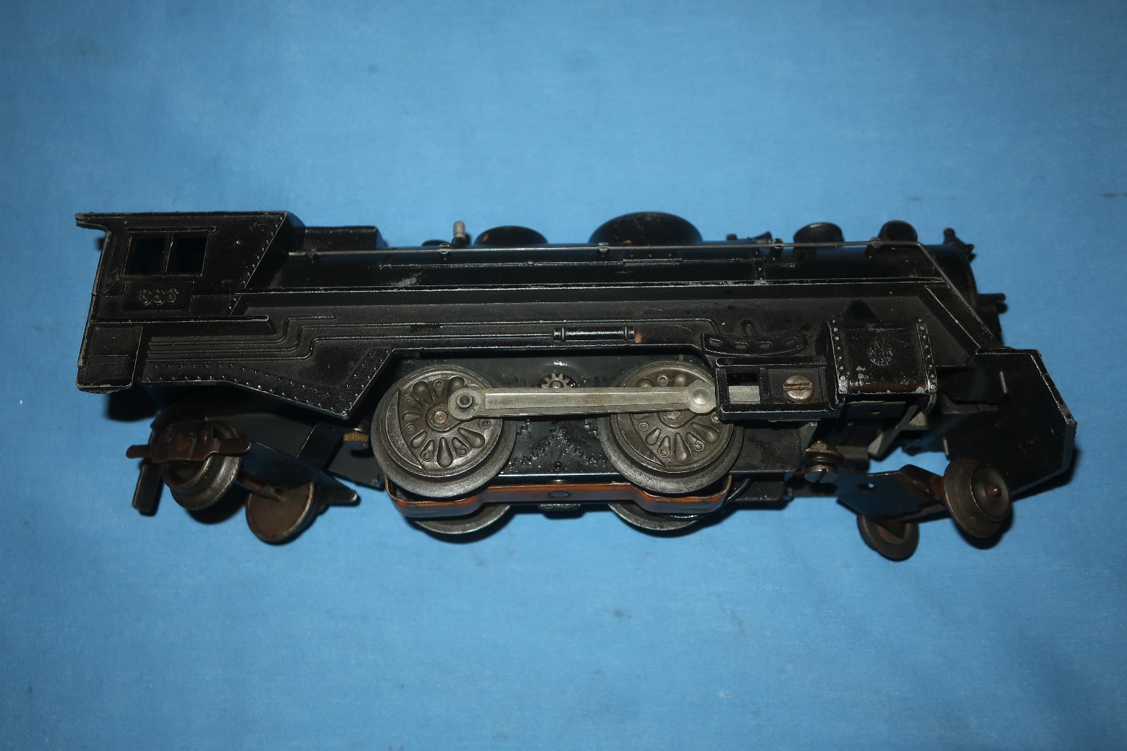 Marx #666 Steam Locomotive. Runs and Smokes well
