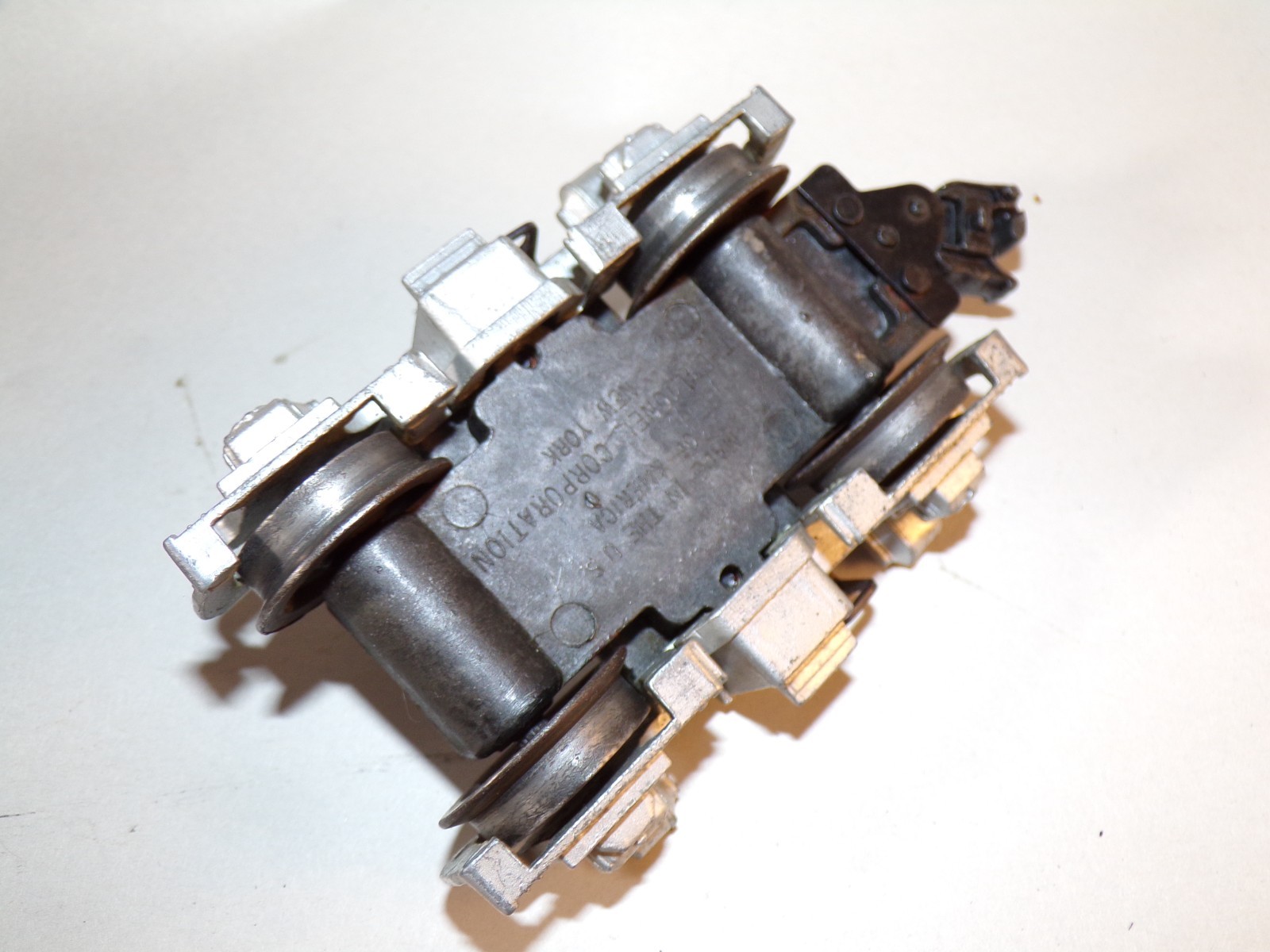 Vintage Original Lionel 2353 F3 Dummy A unit, rear non geared dummy truck