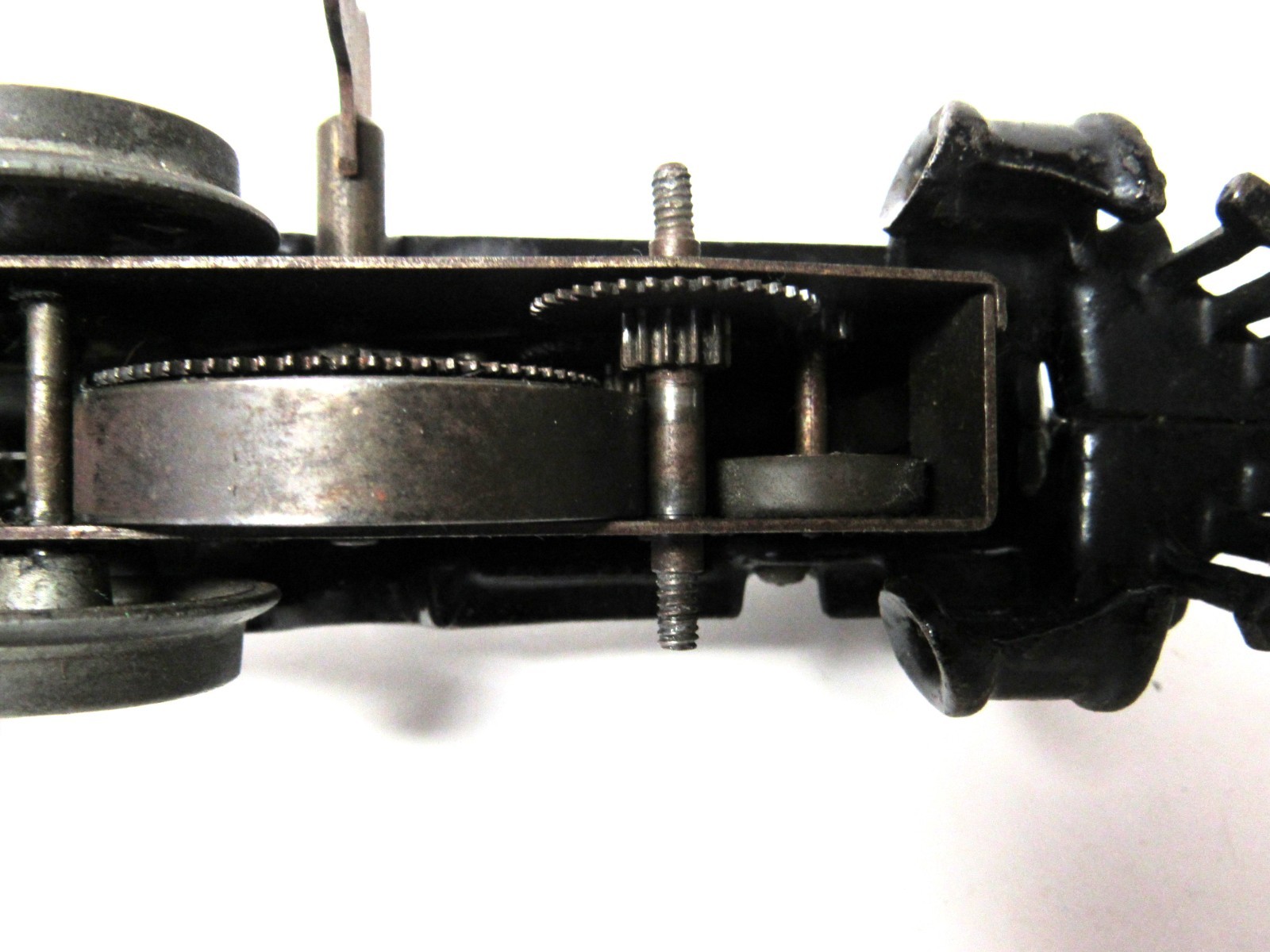 American Flyer Cast Iron Prewar Windup Locomotive – A. F. 10 – incomplete