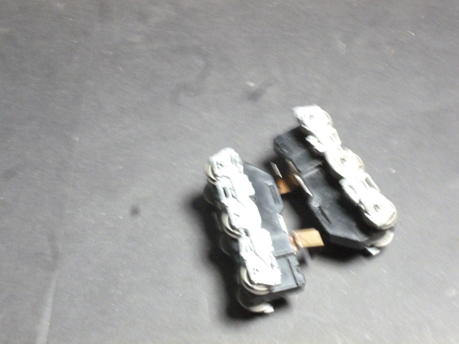 Ho Athearn Diesel locomotive Sd45 6 wheel trucks pair vintage.