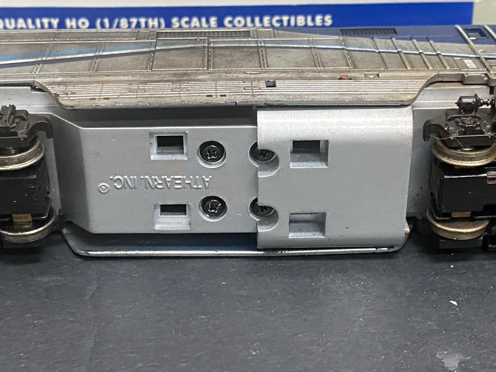 Athearn 399334 HO Scale AMT #1328 DCCMRC 1651 Diesel Engine Weathered READ 915