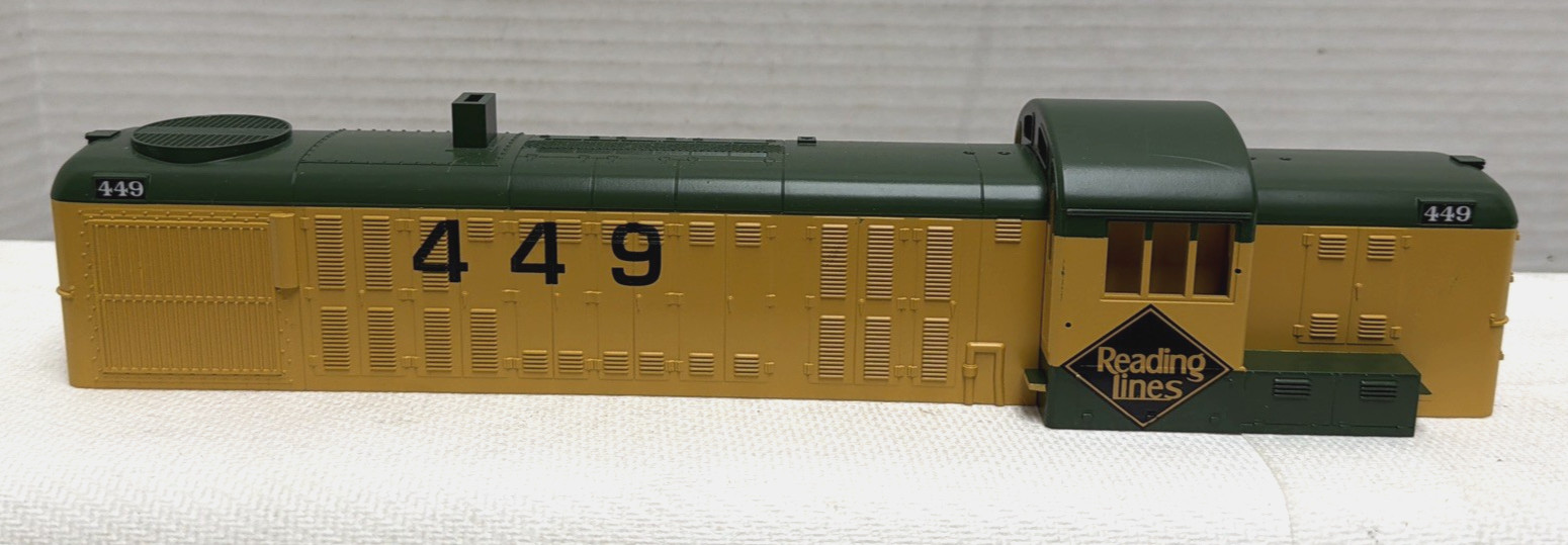 MTH O-GAUGE RS-3 READING LINES #449 DIESEL LOCOMOTIVE SHELL ONLY – NEW