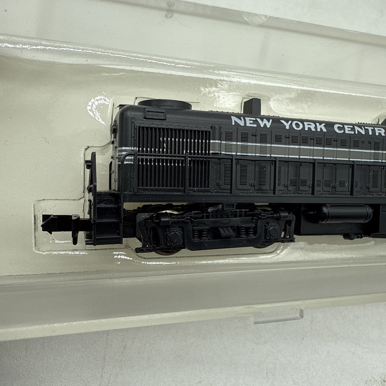 Atlas Classic N Scale Loco #4220 RS-3 New York Central #8323 Tested Limited Ed