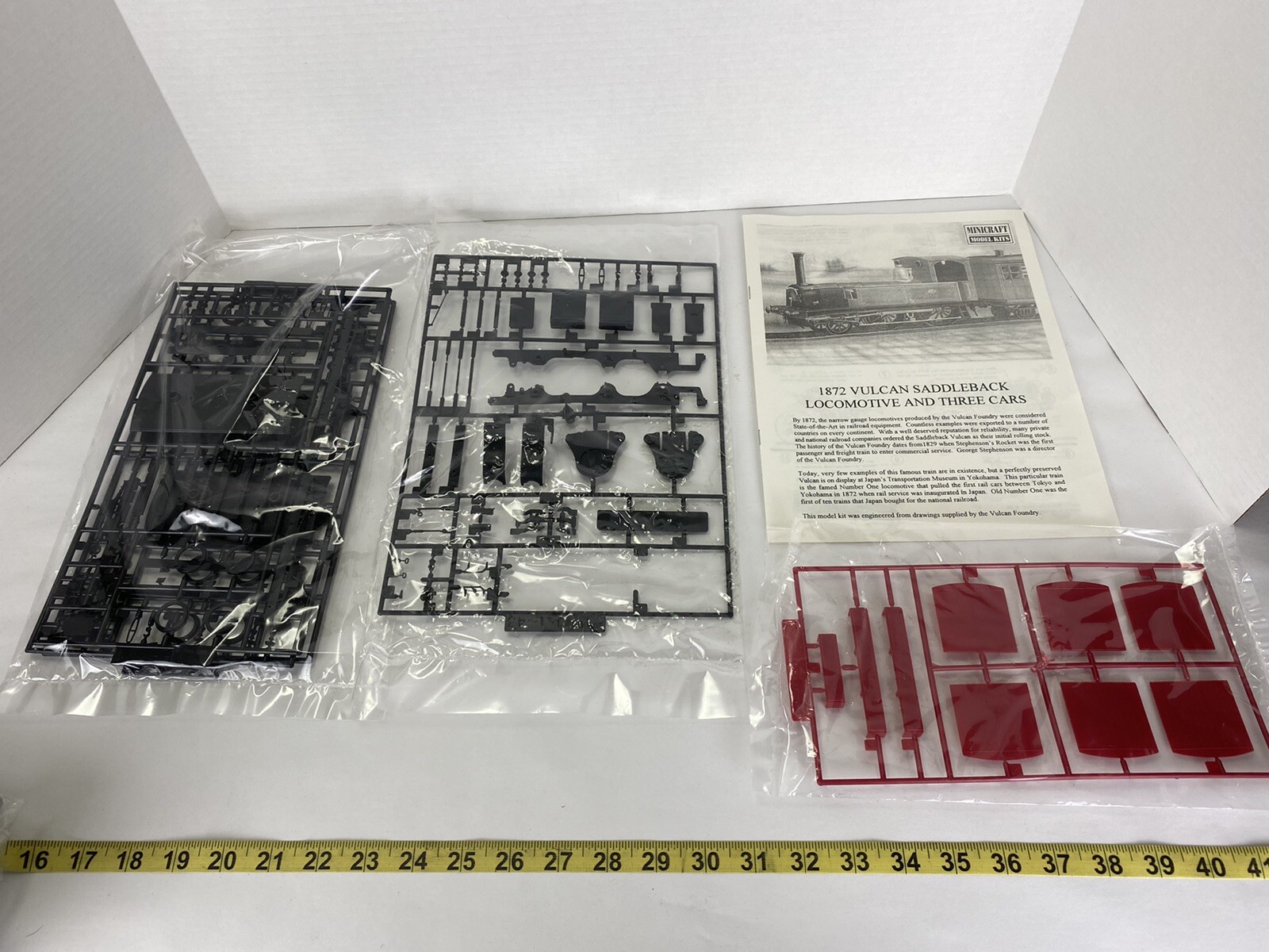 Minicraft 1872 Vulcan Saddleback Locomotive 1/45 plastic model kit