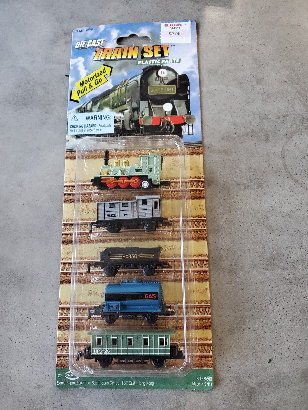 Die Cast Train Set Motorized Pull & Go Plastic Parts Soma International 35050N
