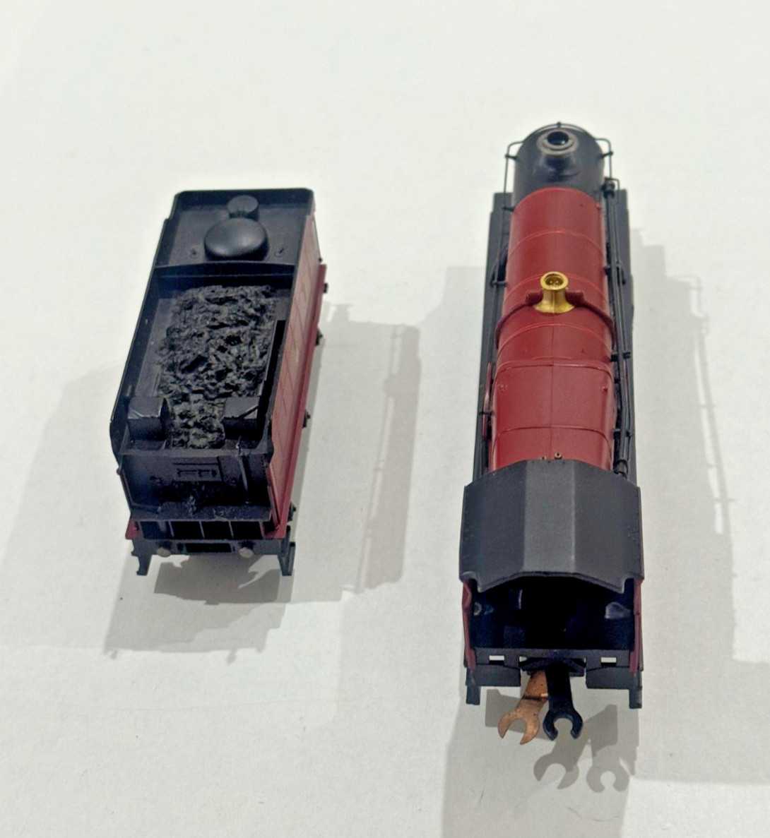 Hornby R3804 Hog Warts Castle 5972 (Unboxed)