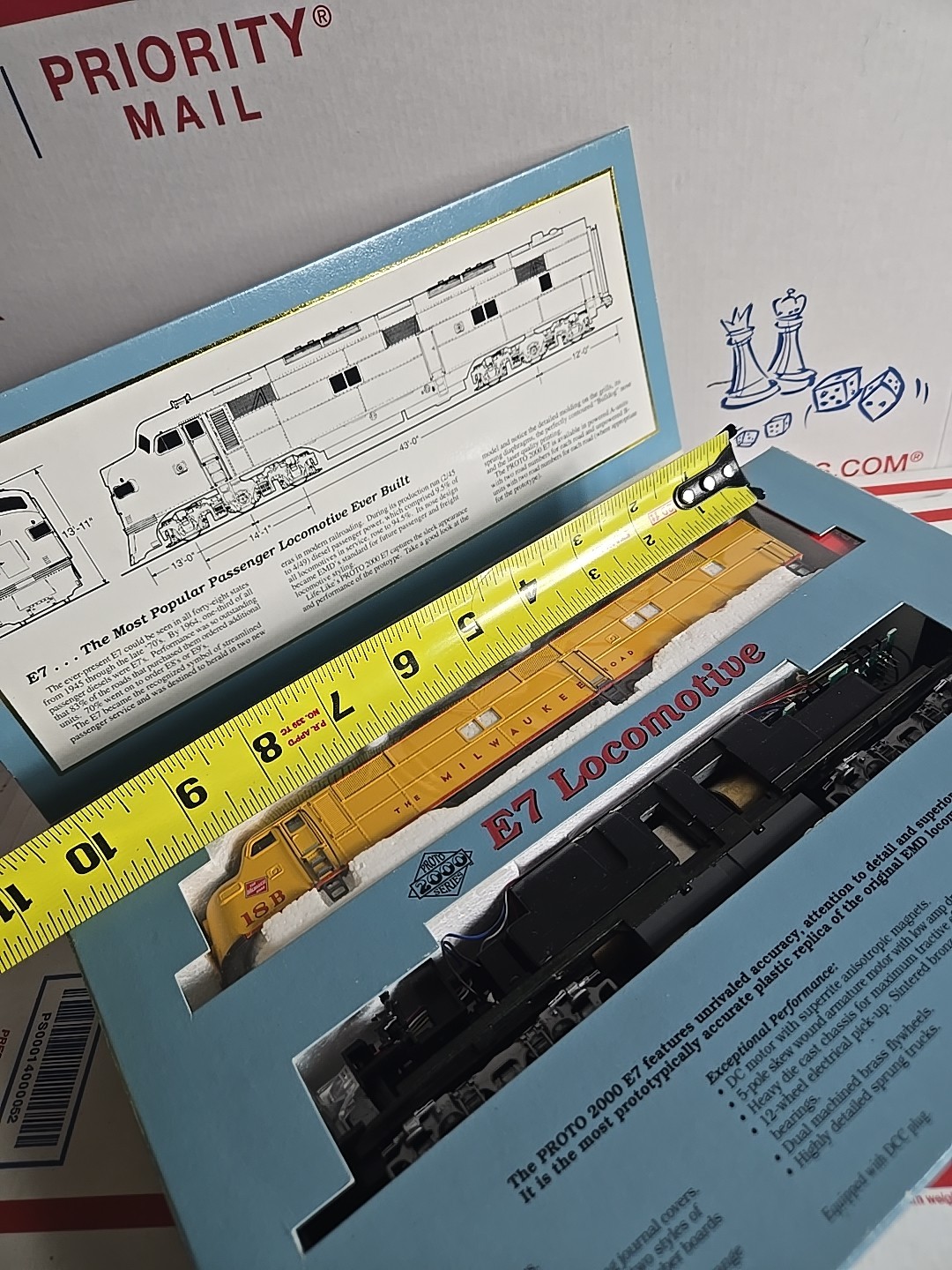 PROTO 2000 HO E7 MILWAUKEE ROAD LOCOMOTIVE #18 A-UNIT w/ Mars Light