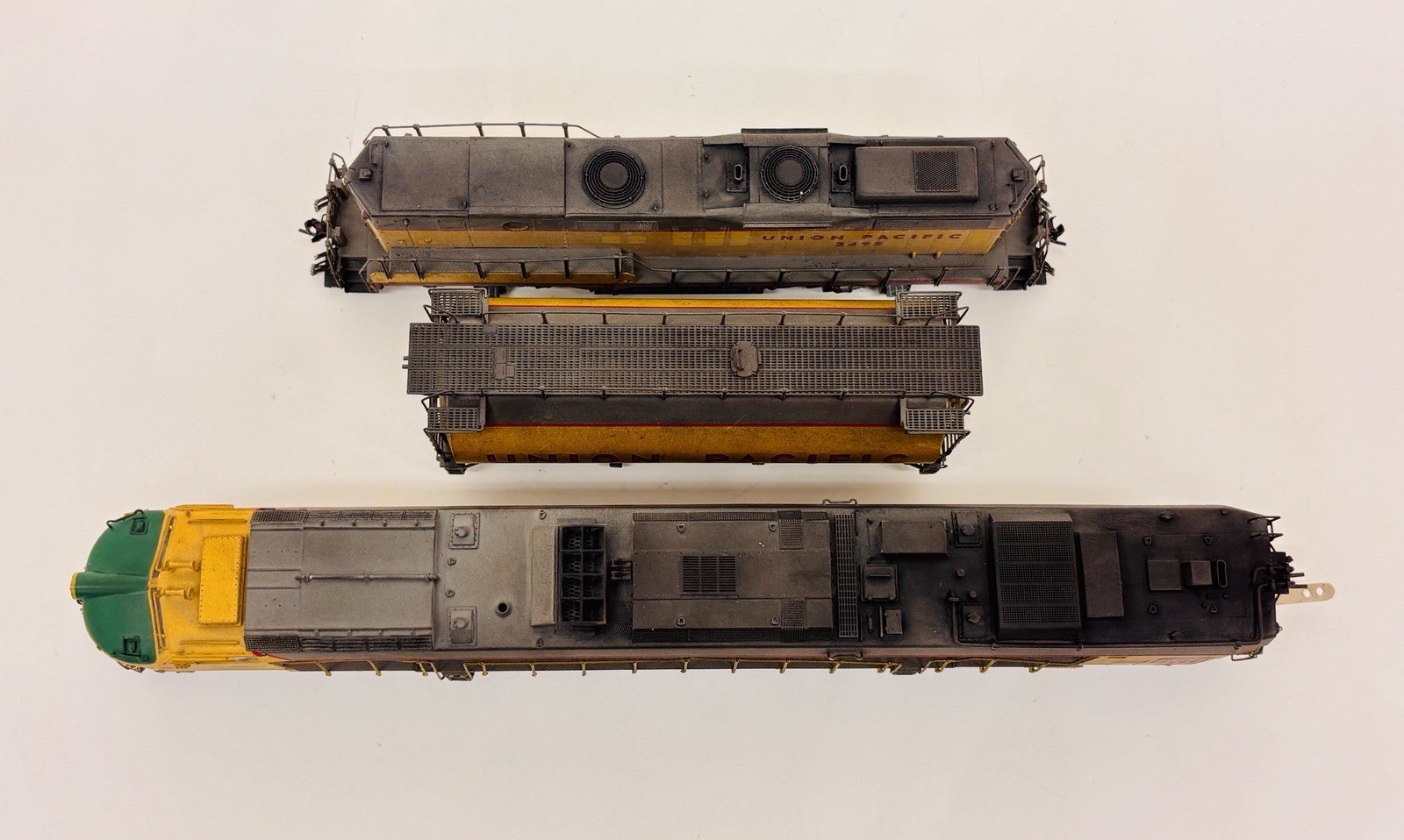 Overland Diamond HO UP Veranda Turbine w/ GP9 Round Tender DCC & Sound OMI-5859