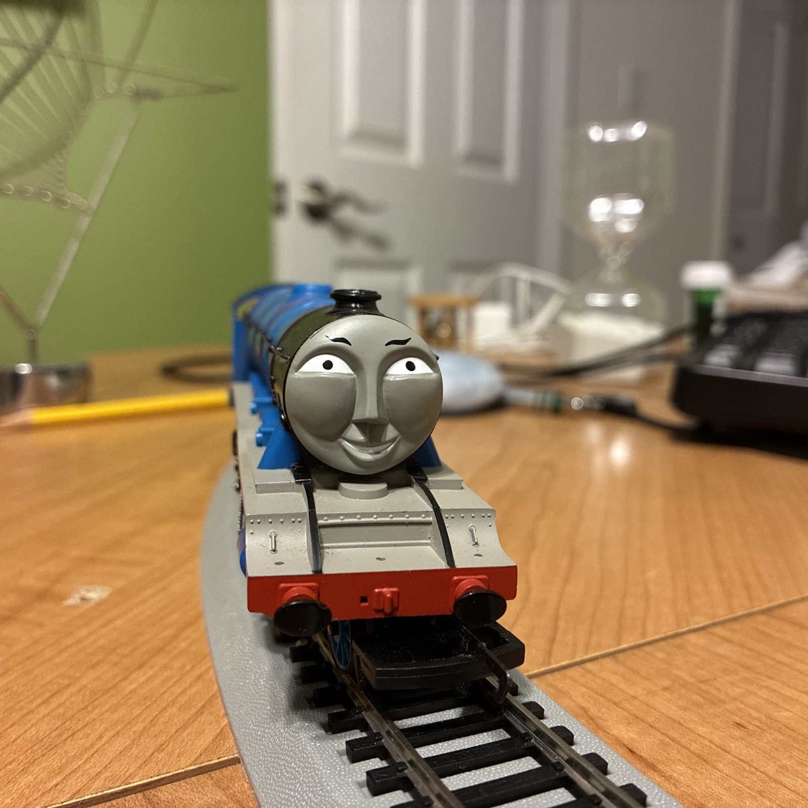 Hornby (OO) R383 Gordon The Big Blue Engine, Thomas & Friends Range.