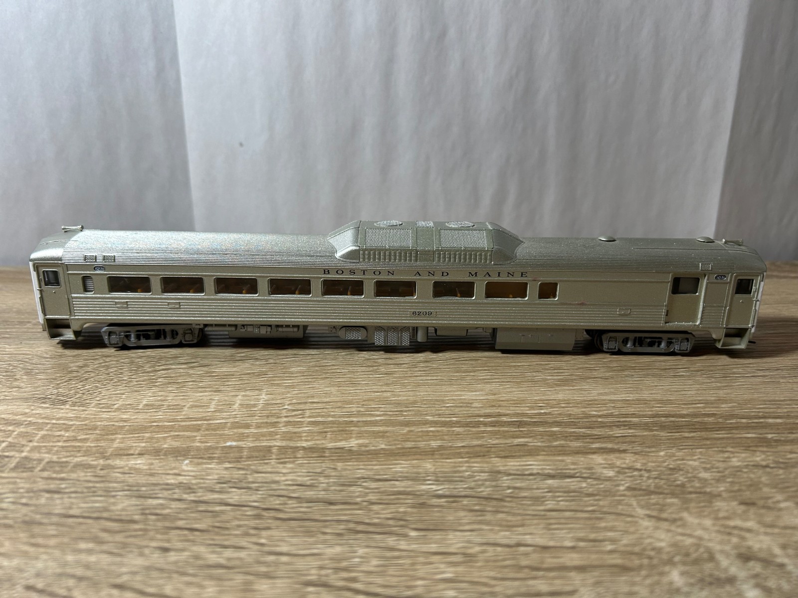 Life-Like HO PROTO 1000 Budd Rail Diesel Car RDC-2 Powered Boston & Maine #6209