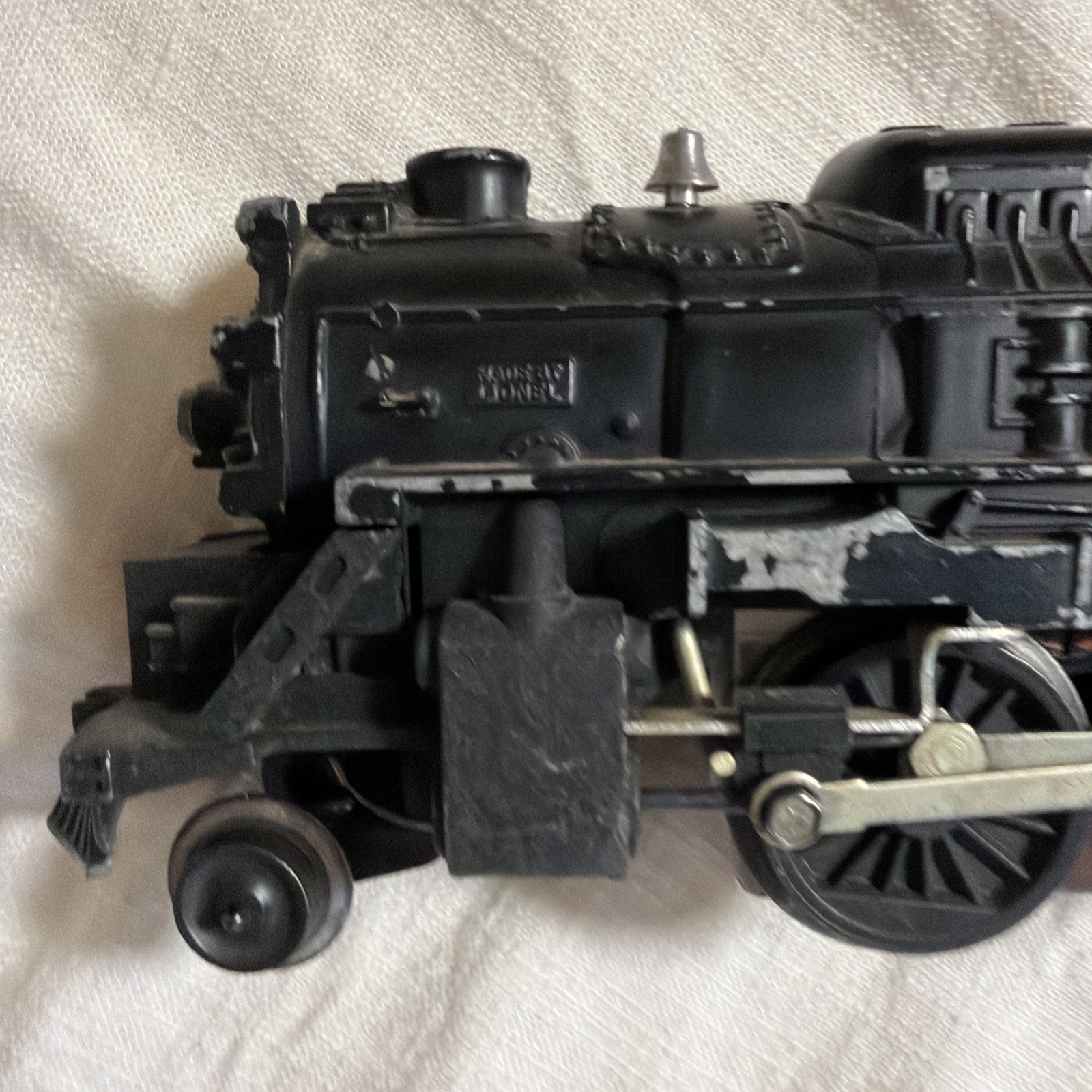 Vintage 1950’s Lionel Train Steam Engine 2037 and Coal Car Untested As Is