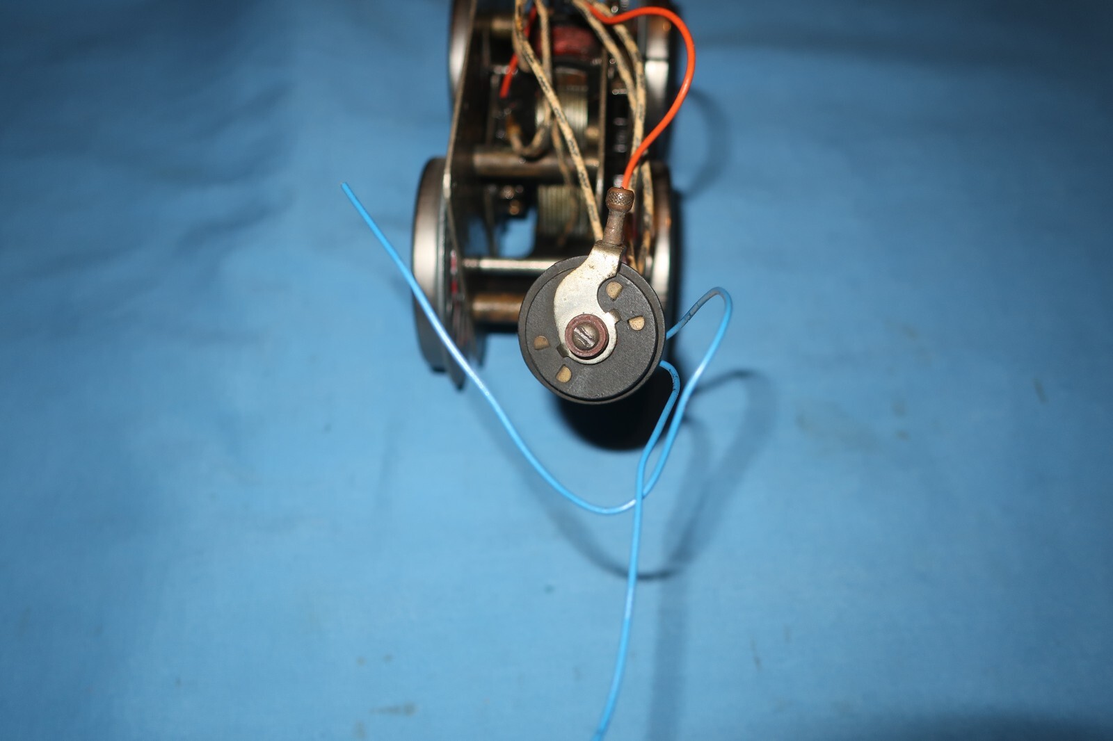 Lionel Standard Gauge Super Motor with Manual Reverse Unit. Runs