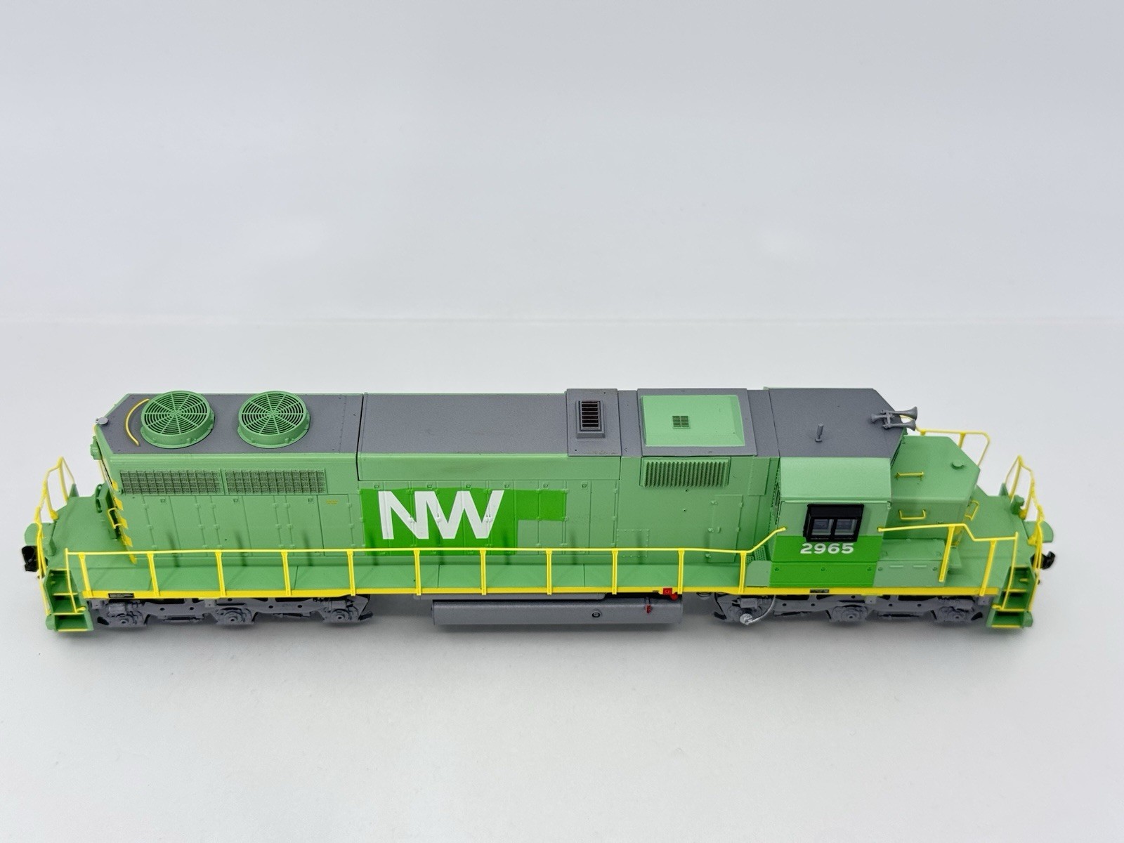 HO Athearn RTR 64399 Norfolk & Western SD39 Powered Diesel Locomotive N&W #2965