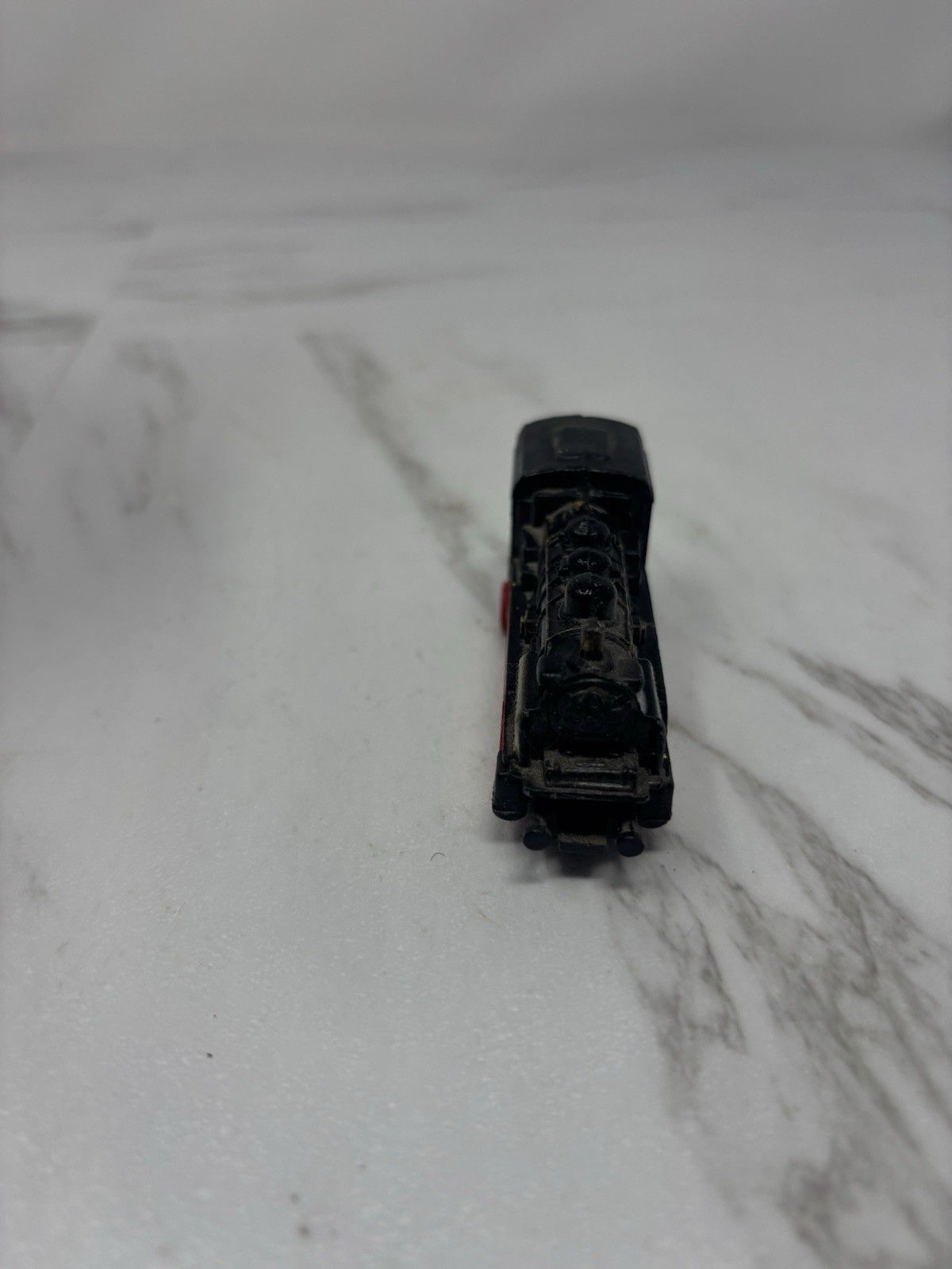 Vintage Soma Pull N Go Santa Fe diecast engine car train carriage, 1989