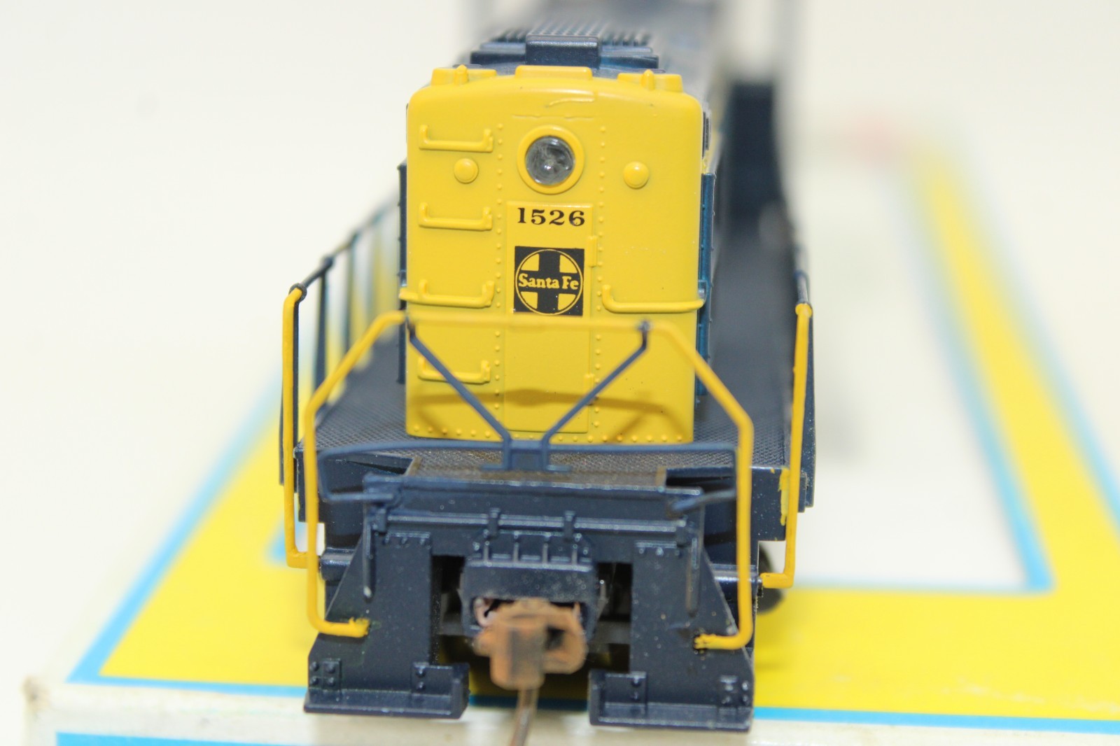 Atlas HO Scale ATSF Santa Fe Alco S4 Diesel Locomotive #1526 8277
