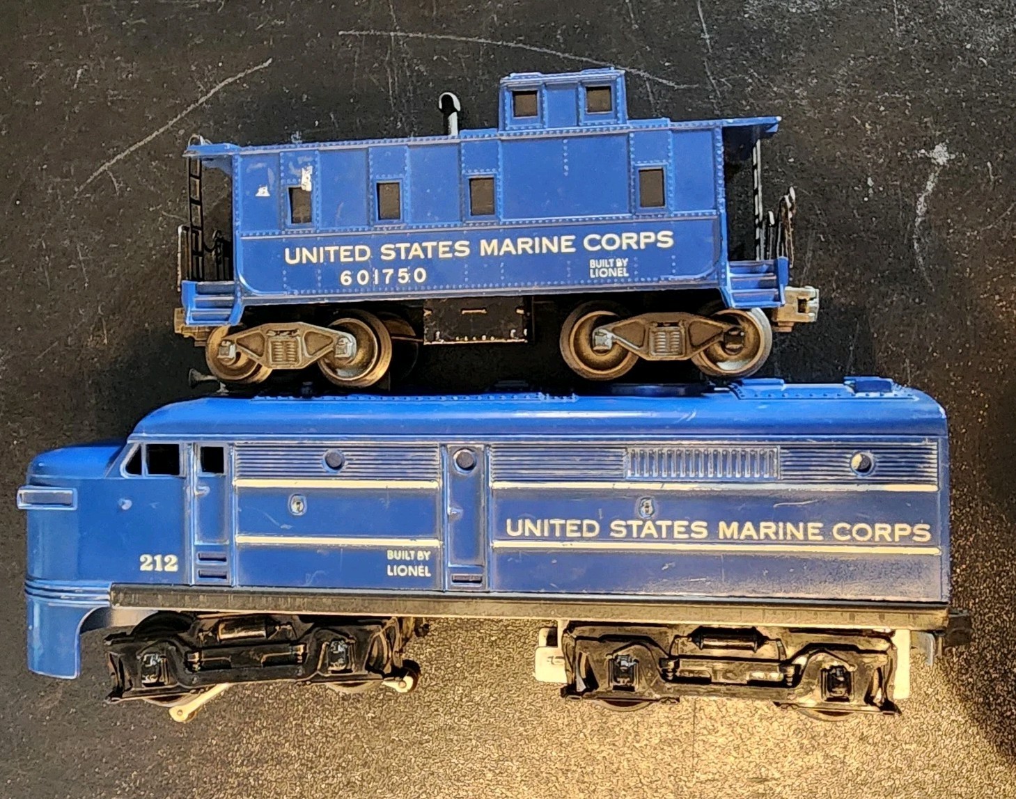 Lionel #212 USMC Alco Diesel A Unit w/6017-50 USMC SP/Type Caboose 58-59 XS118