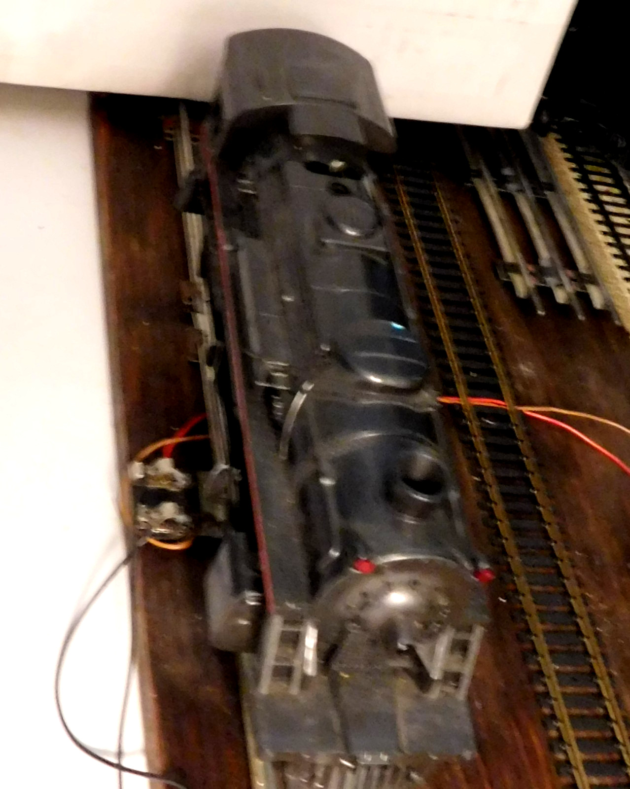 Lionel AC 2-4-2 Locomotive ~ PENNSYLVANIA ~ Light, Sound & Smoke Rd# 8141 – O