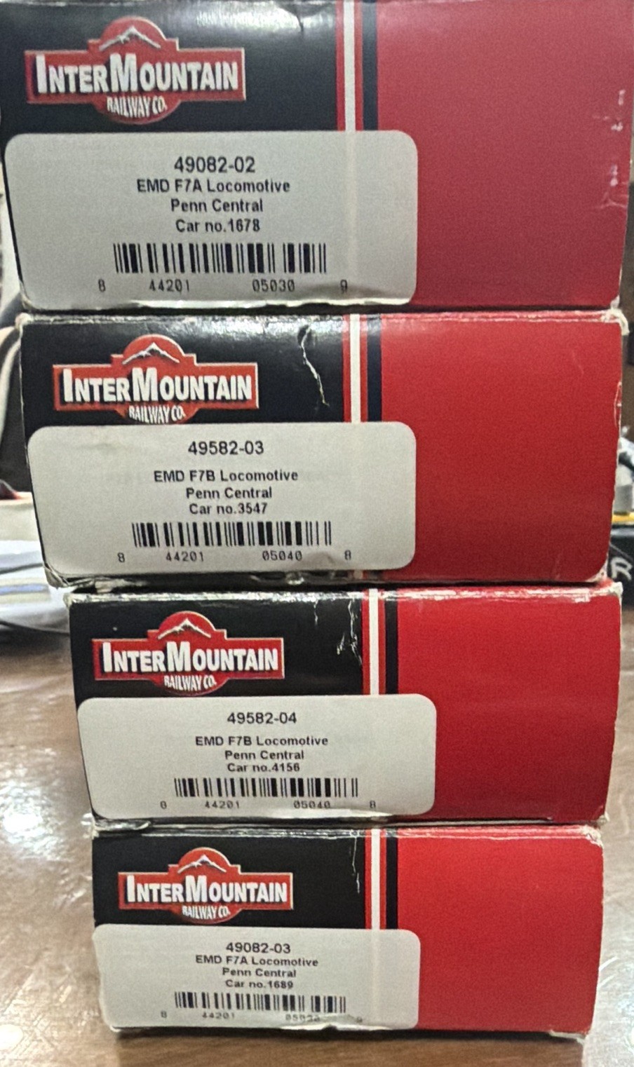 InterMountain EMD F7A/F7B Penn Central HO DC Analog Diesel Locomotives ABBA set