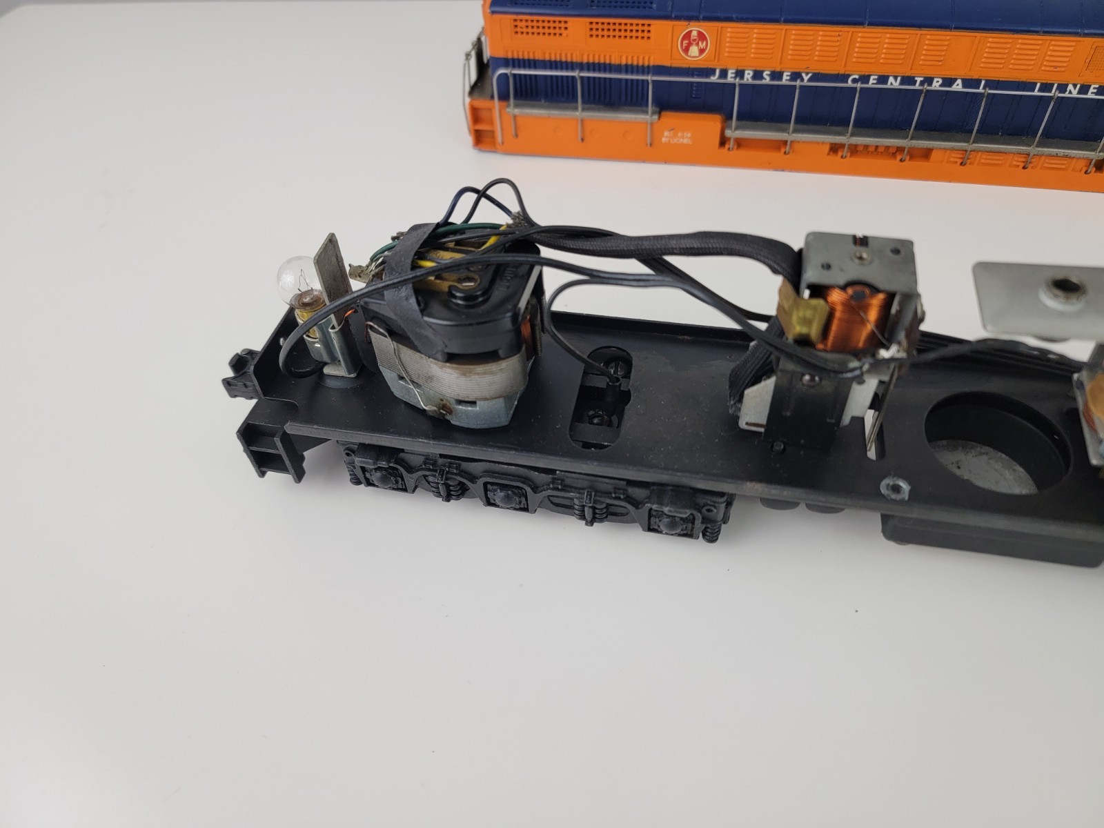Lionel Postwar 2341 Jersey Central FM Train Master