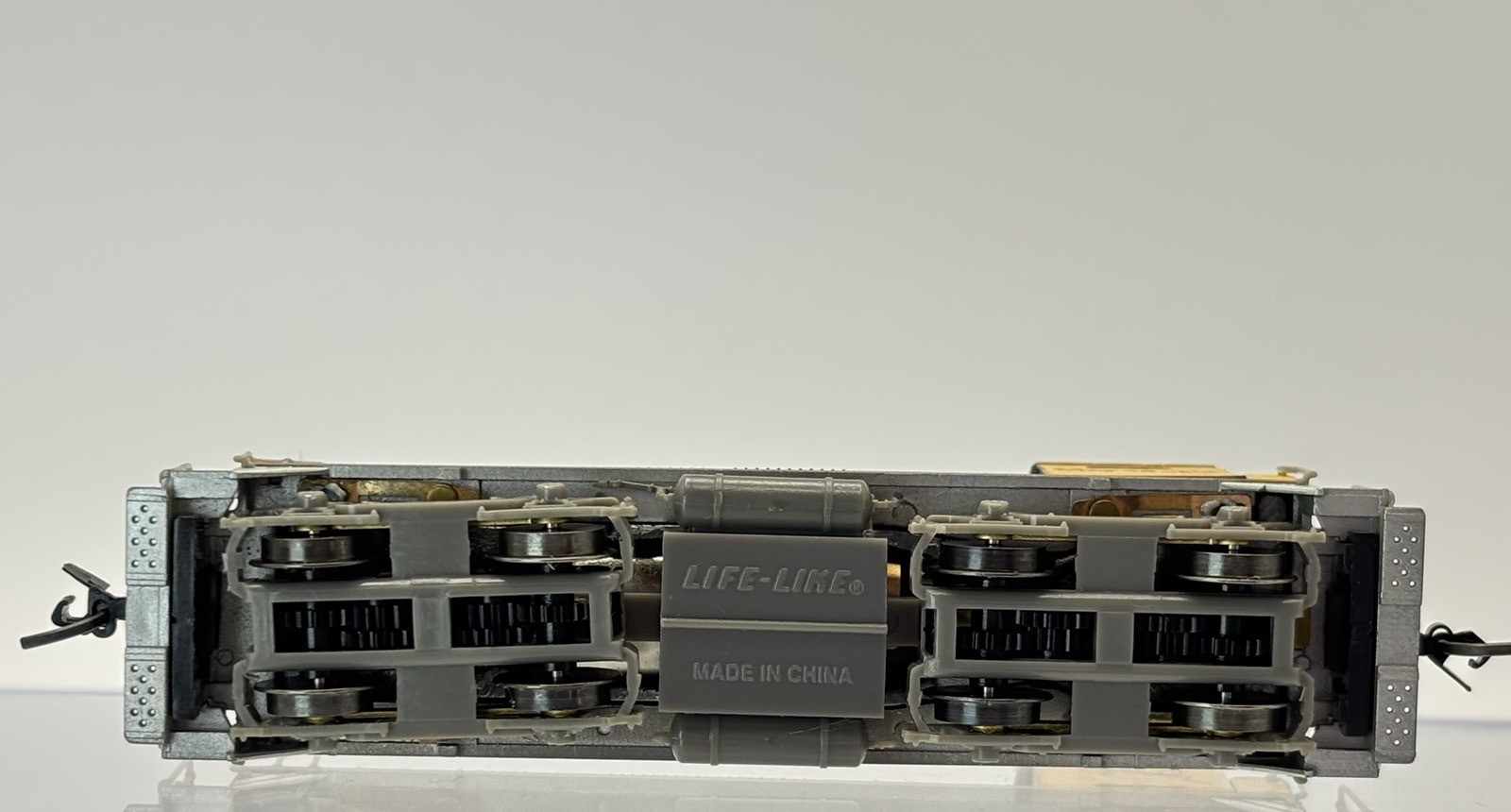 N Scale Lifelike 7898 Union Pacific SW9/1200 Diesel Switcher Locomotive UP #1846