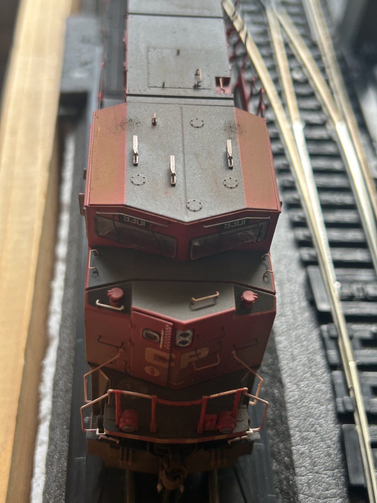Athearn Genesis HO Scale CP SD90MAC-H Phase II– DCC/Sound/ Weathered/ Keep Alive