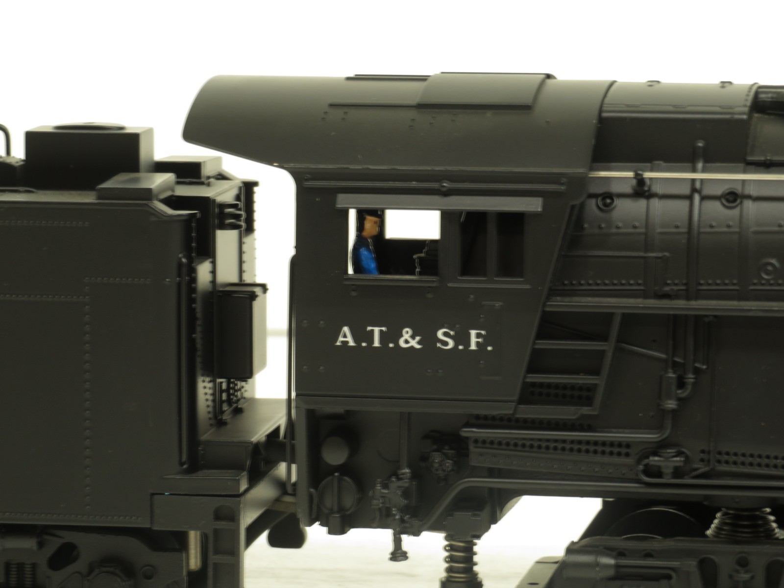 MTH MT-3015L Santa Fe 4-8-4 Northern Steam Loco w/Proto NIB