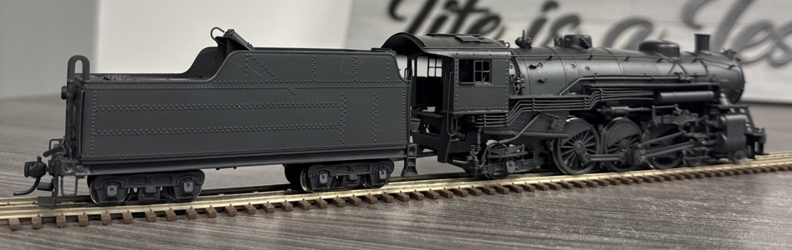 Pacific Fast Mail HO Brass Pacific USRA 4-6-2 – C/Ptd. Black & Needs TLC/DNR!