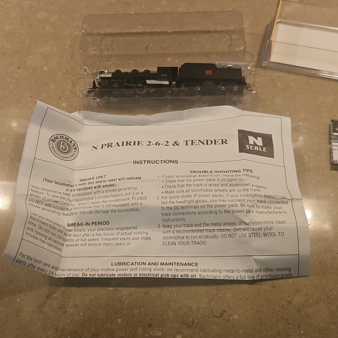 Bachmann N Scale #51563 Prairie 2-6-2 & Tender CANADIAN NATIONAL #613