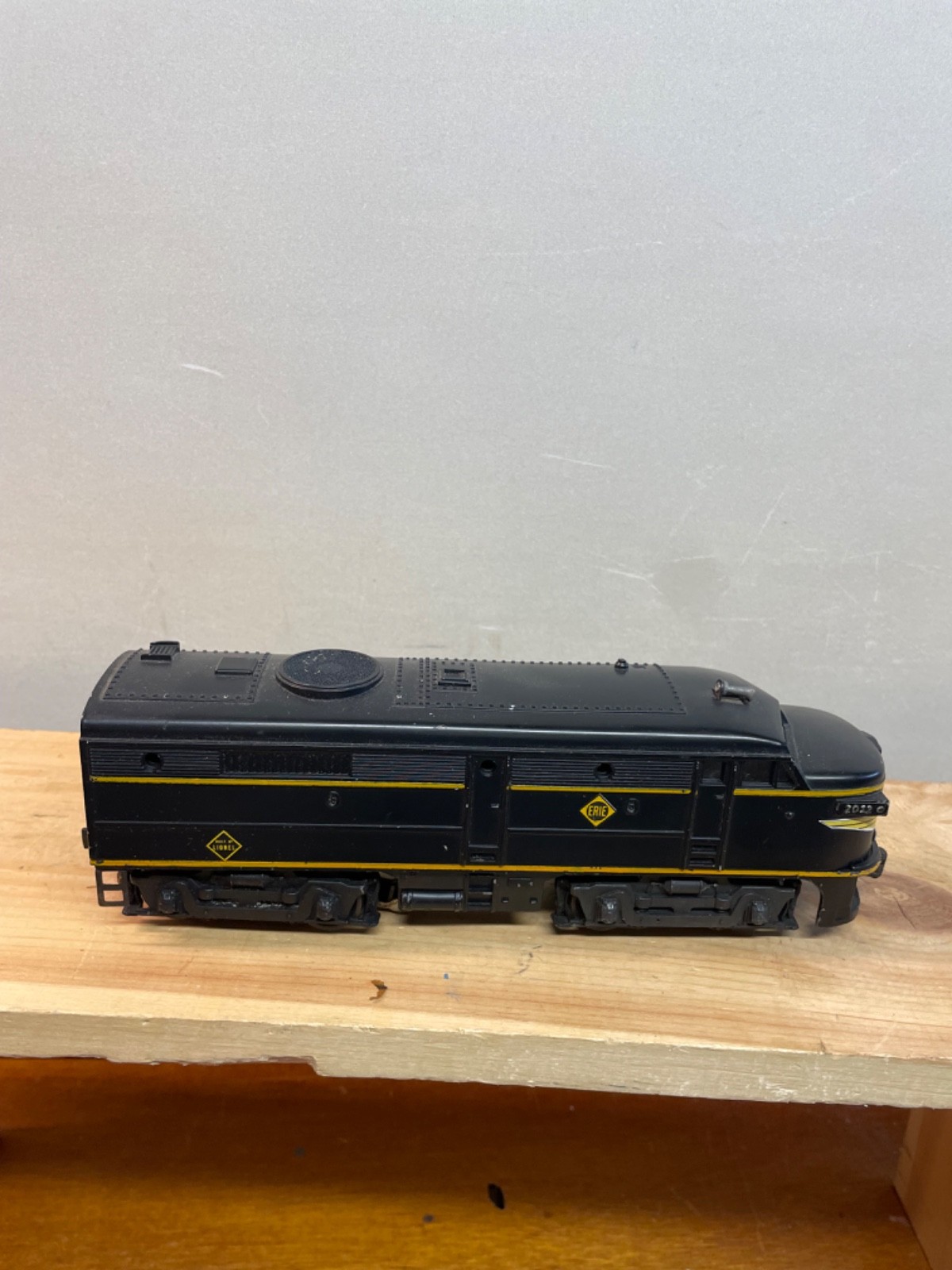 Lionel 2032 Erie AA set