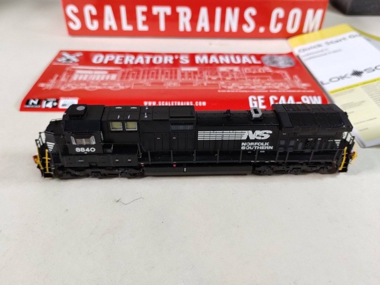 ScaleTrains Rivet Counter N Scale GE C40-9, Norfolk Southern #8840 DCC & Sound