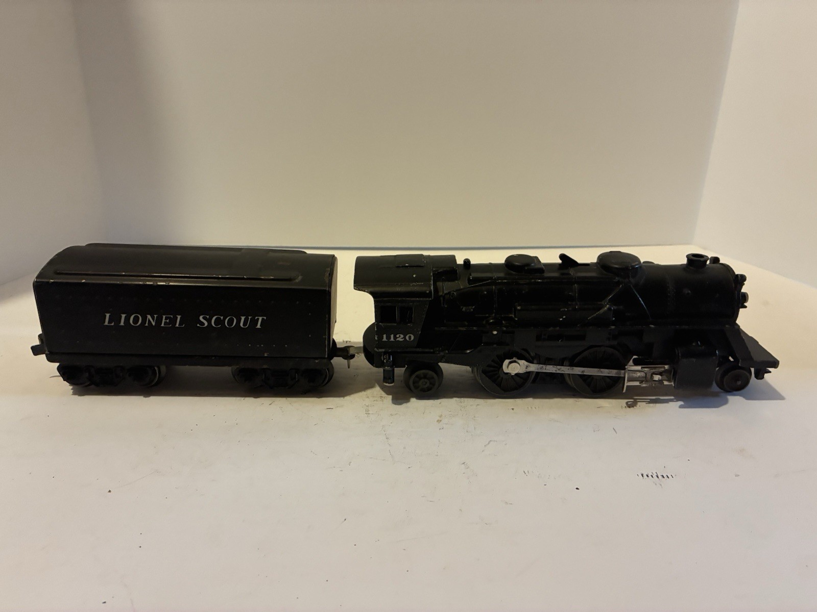 Lionel Post War 1120 Scout Locomotive And Tender. Tested See Description.