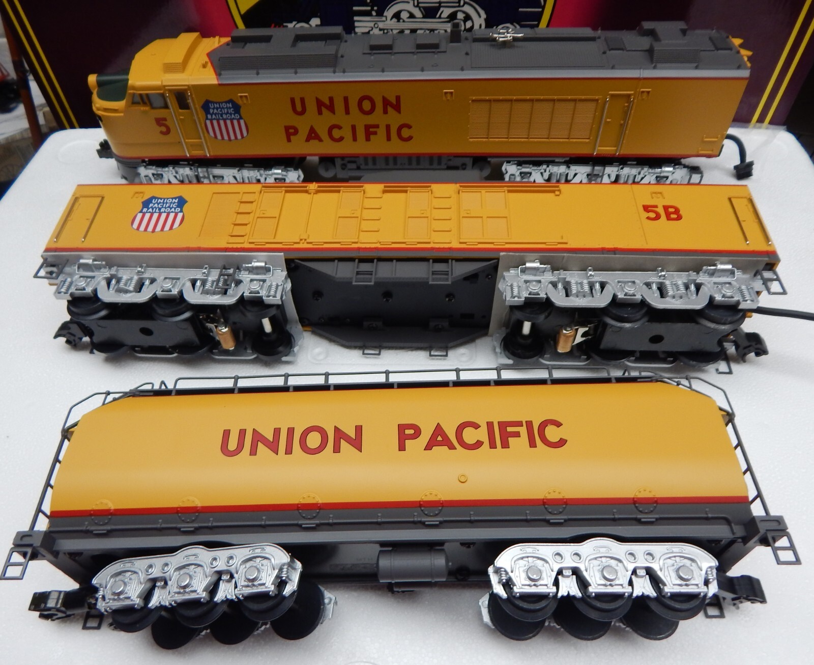 MTH MT-2124LP UNION PACIFIC GAS TURBINE DIESEL ENGINE SET LOOKS NIB O GAUGE LQQK