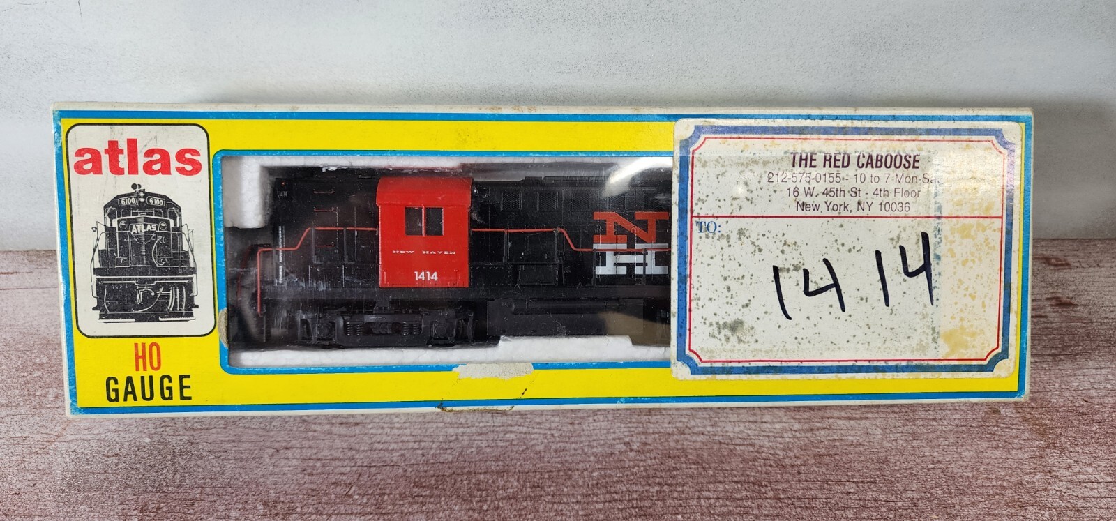New Haven RR ALCO RS-11 Diesel Locomotive 1414 Atlas Yellow Box Custom Painted