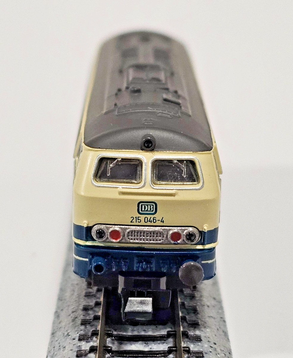 N SCALE ROCO 23422 BR215 045-4 DB EUROPEAN DIESEL LOCOMOTIVE MADE IN AUSTRIA