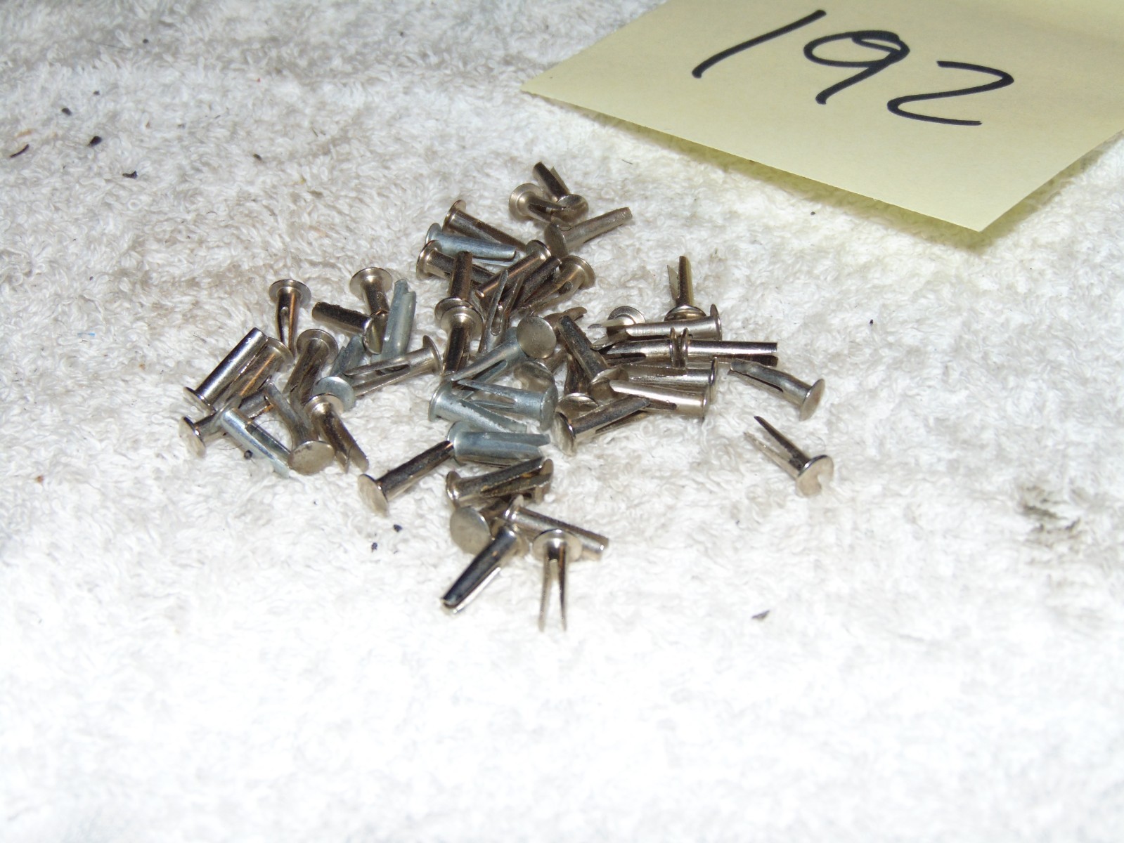 FLYER S 50 SPLIT RIVETS FOR KNUCKLE COUPLERS – MIXTURE OF NEW & USED #192