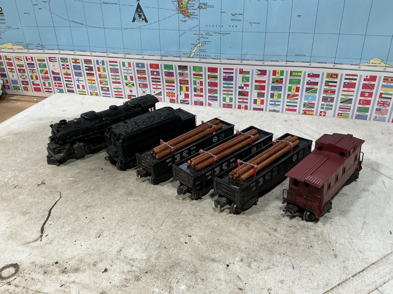 Lionel Postwar – Set 2036 Steam Engine 4 Freight Cars O Gauge / 027