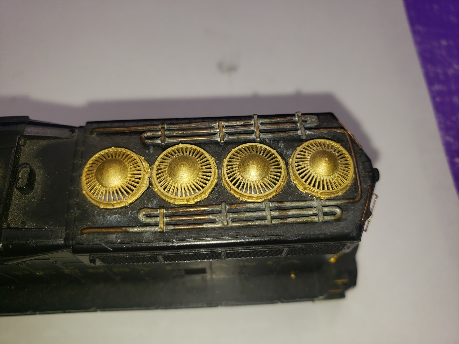 SD9 SHELL ONLY PENNSYLVANIA RAILROAD 7607 ATHEARN HO SCALE NO LENSES SEE PHOTOS