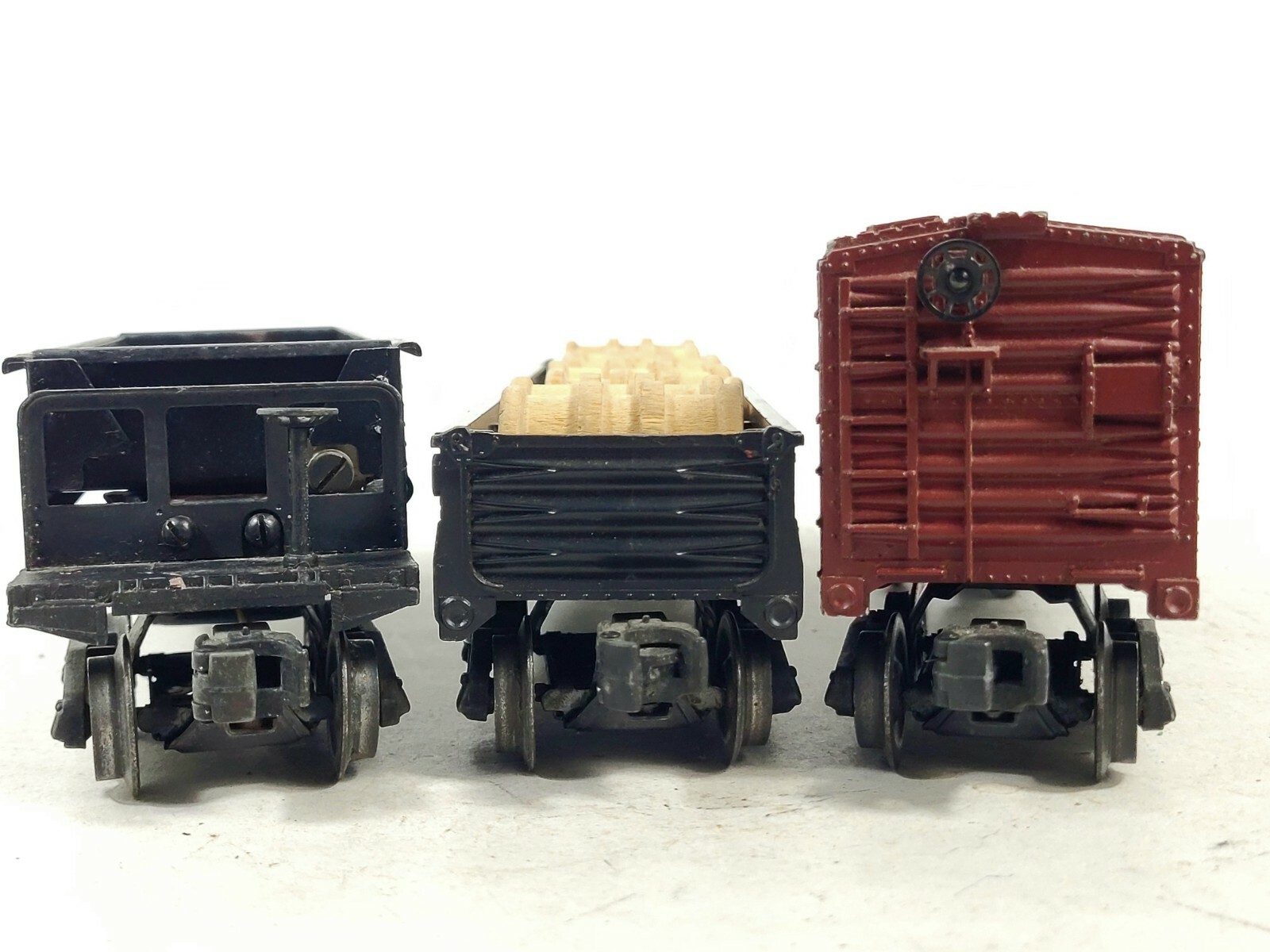 3x Lionel 3469 Dump Car w/Bin 6462 Gondola w/Barrel Load, X6454 Boxcar SP 96743