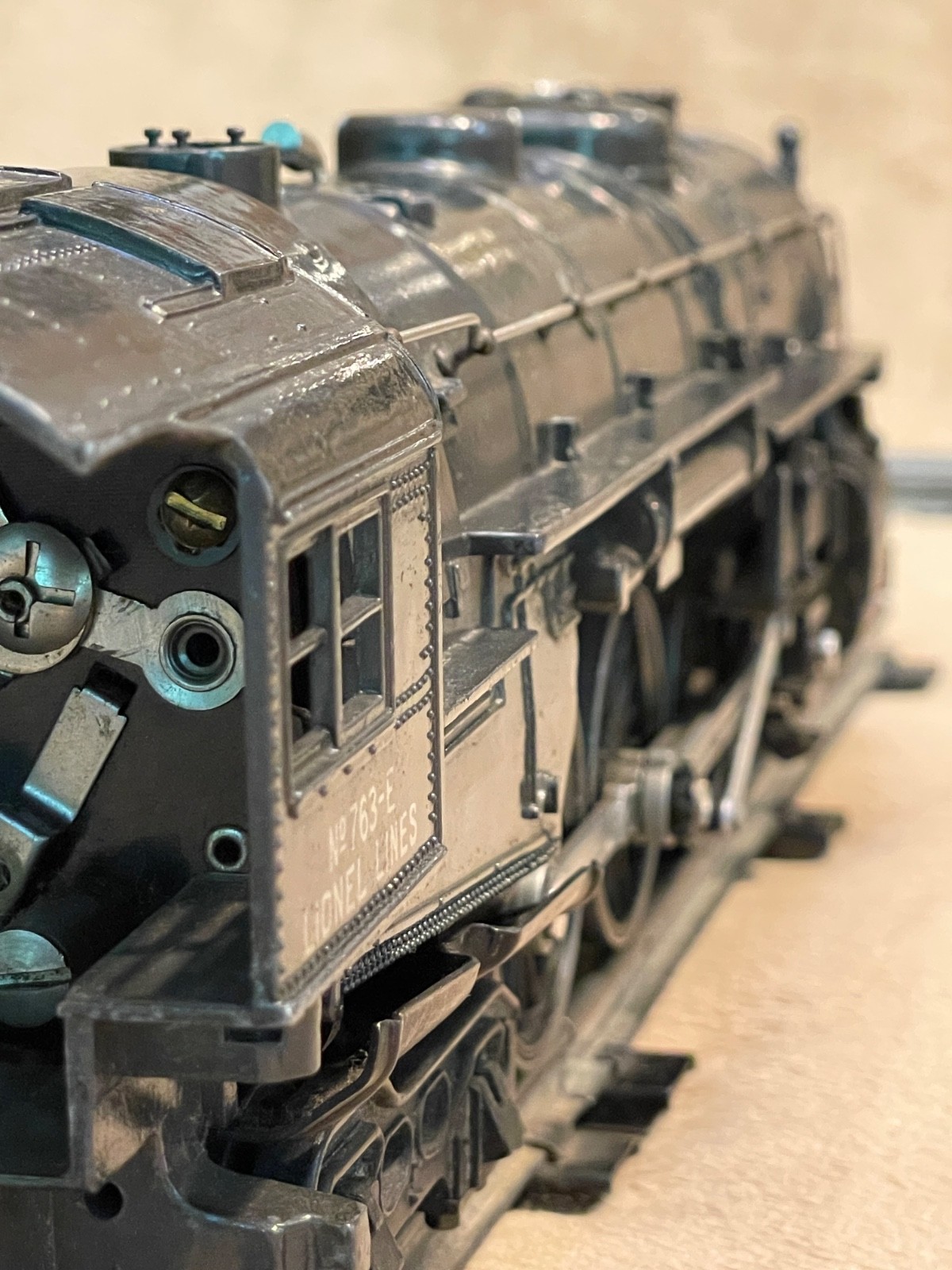 Lionel prewar 763-E Hudson locomotive with 2263W Tender. Spectacular, runs well