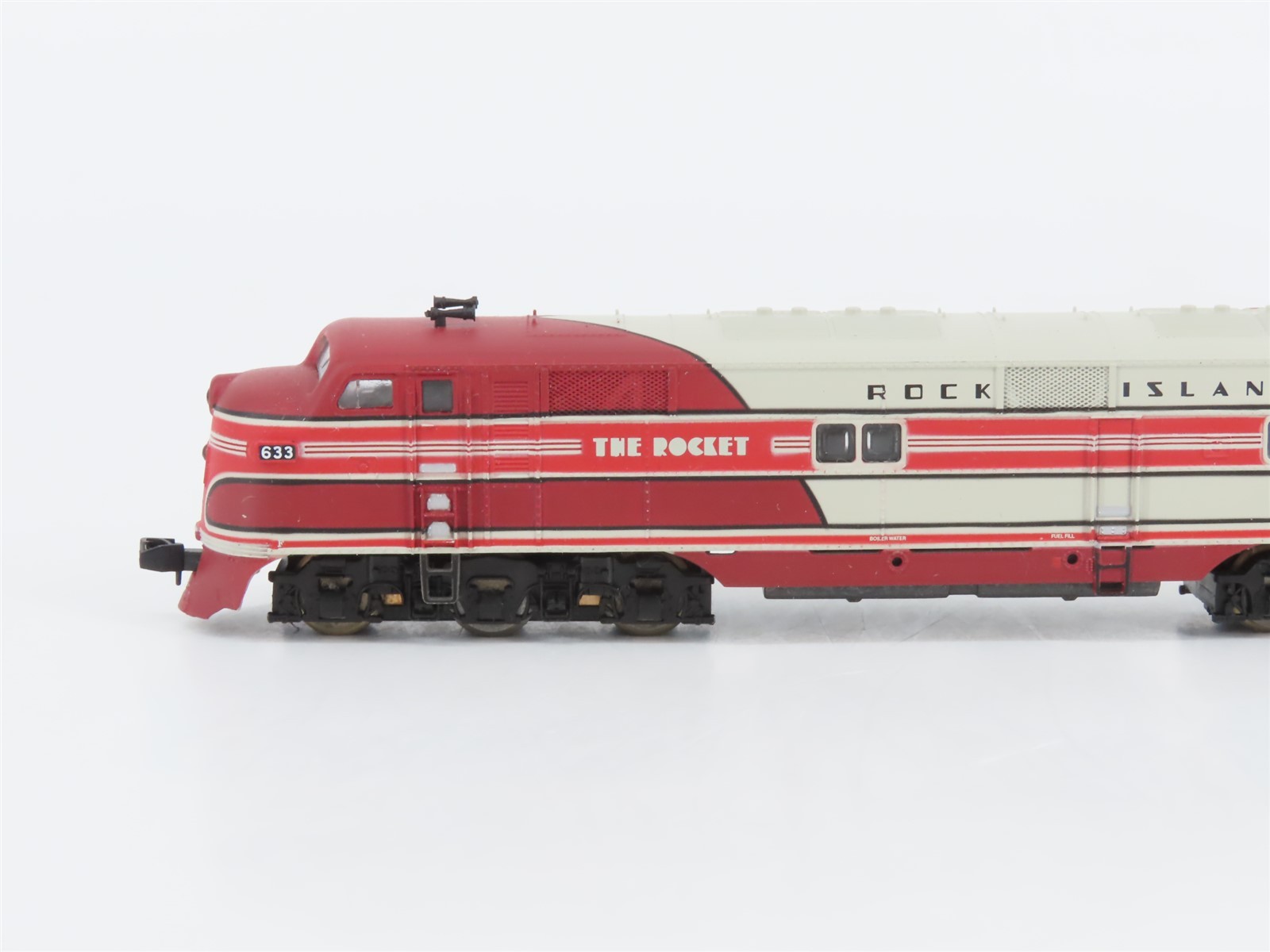 N Scale Life-Like 7015 RI Rock Island “Rocket” EMD E7A Diesel Locomotive #633
