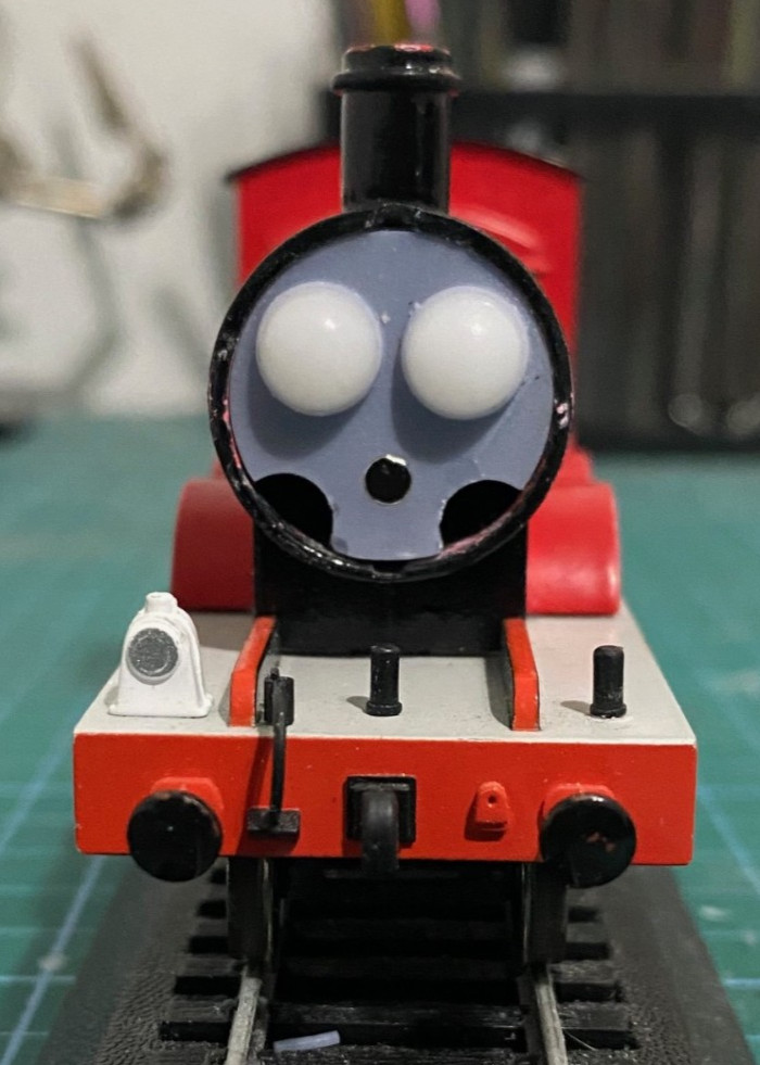 Custom HO/OO Bachmann Thomas & Friends James Magnetic Faces Set of Six
