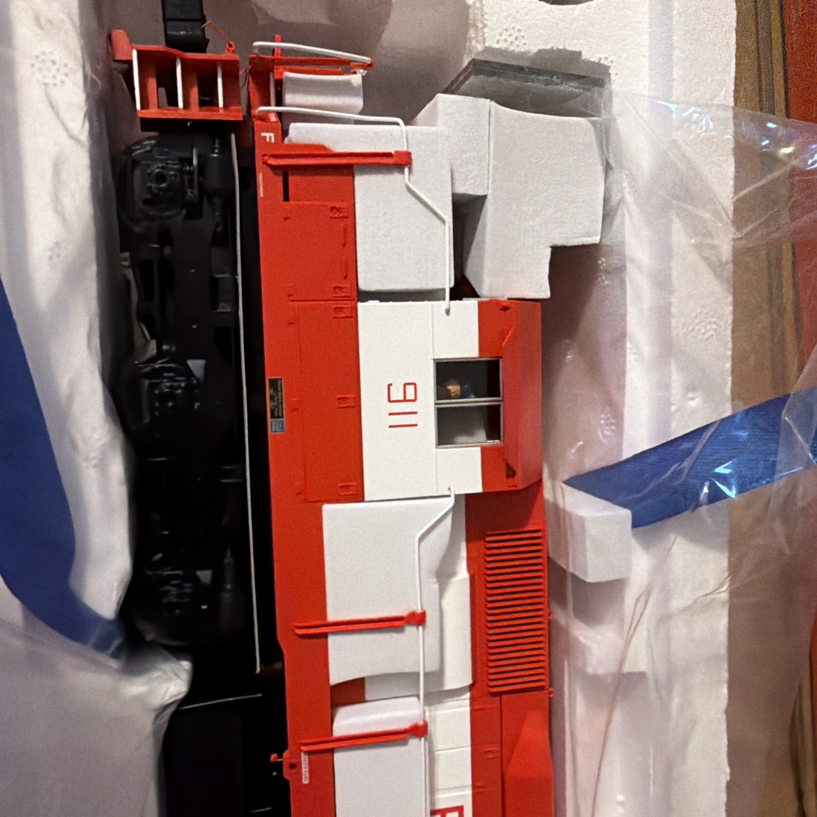 LIONEL FRISCO LEGACY SD45 DIESEL LOCOMOTIVE ENGINE #911 “O” GAUGE 2433561 NEW